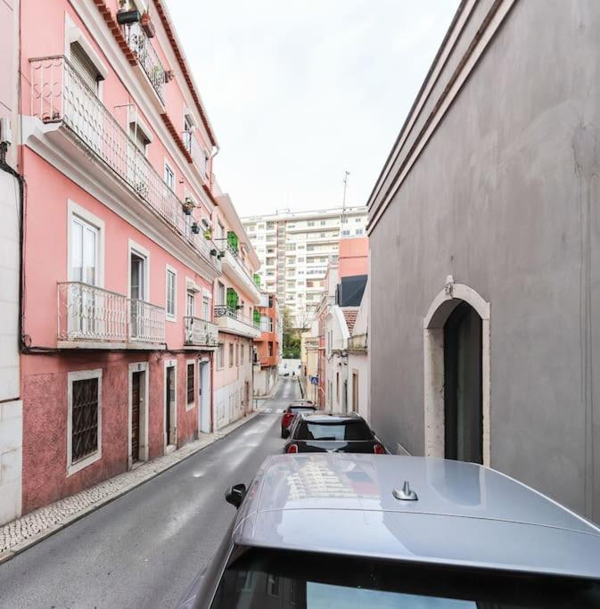 Vita Portucale ! Campo Ourique Design W/ Balcony Lissabon Buitenkant foto
