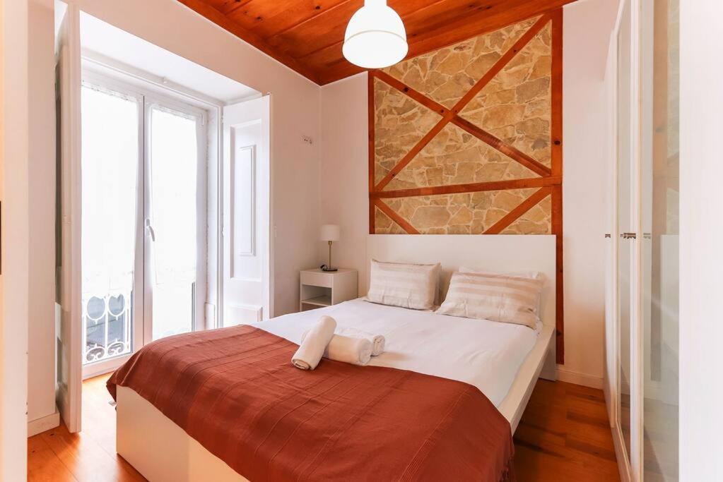 Vita Portucale ! Campo Ourique Design W/ Balcony Lissabon Buitenkant foto